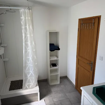 Le Repaire 3 Apartment *